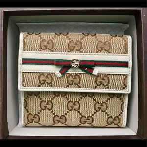 ⚠️REDUCED⚠️GUCCI MAYFAIR Folio Wallet